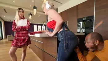 My GF’s Big Sister Does Anal!!
